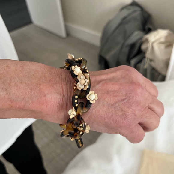 Rare Prada Tortoise Link Bracelet - Picture 15 of 15